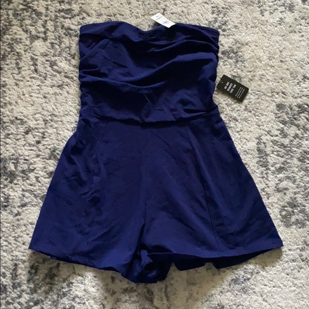 Strapless romper